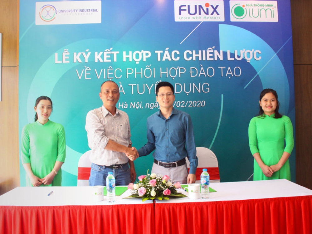 Hợp tác với Trường Đại học trực tuyến FPT FUNiX. Nhà thông minh Lumi Việt Nam khẳng định vị thế dẫn đầu.